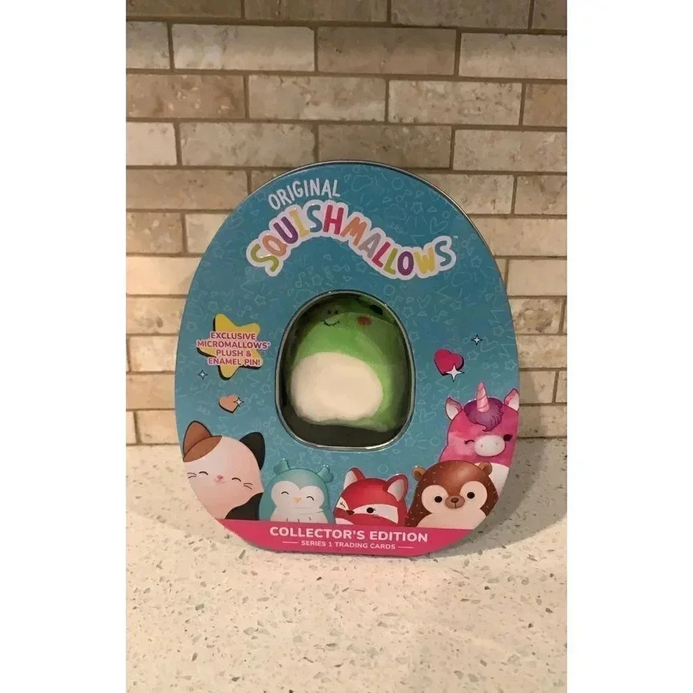 Squishmallow Wendy The Frog Pin And Trading Cards Sealed Tin Set bq